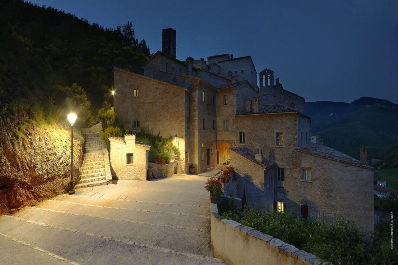 فندق Castello Di Postignano Sellano المظهر الخارجي الصورة